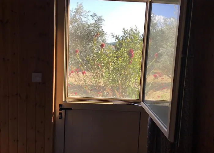 Pervolaris 1 Holiday home Goudhi