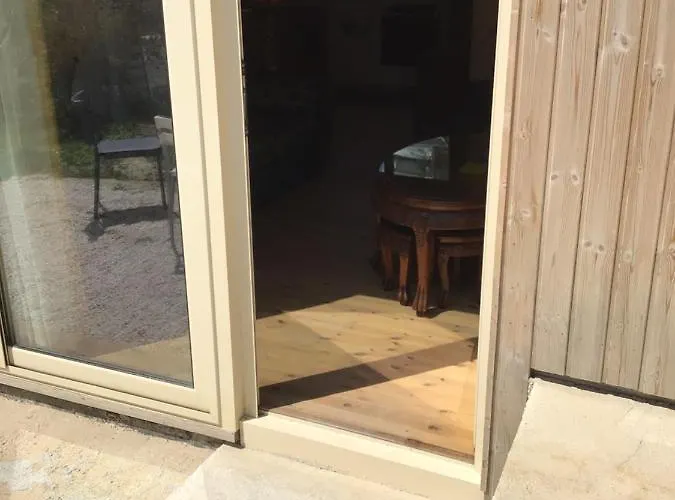 Semesterbostad Pervolaris 1 *