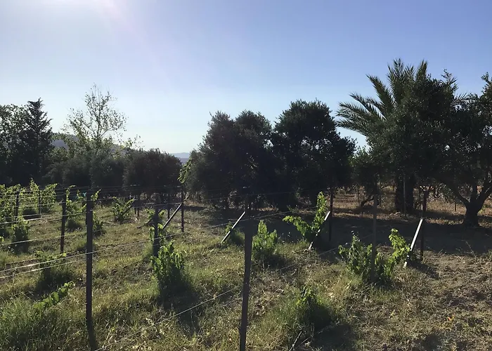 Pervolaris 1 Semesterbostad Goudhi