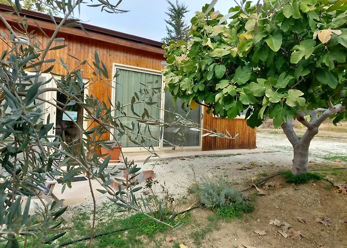 Pervolaris 1 Semesterbostad Goudhi